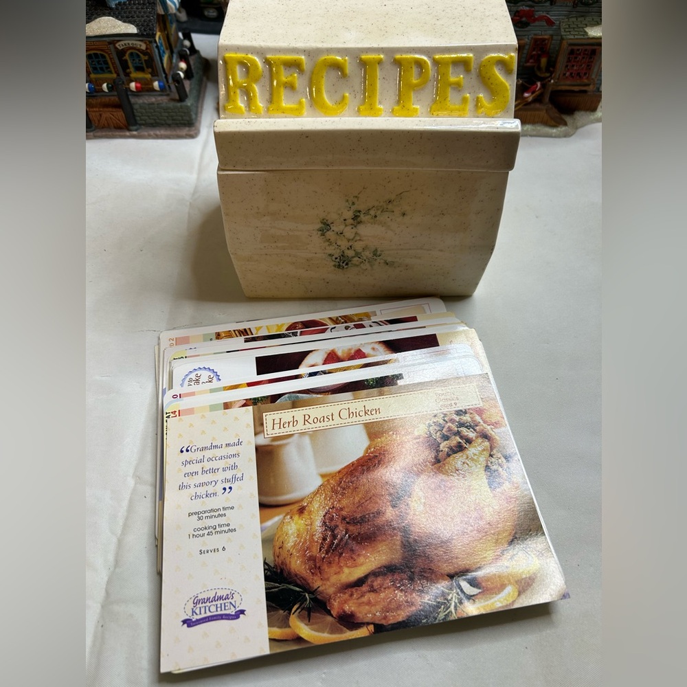 Vintage Ceramic recipe box with recipe cards